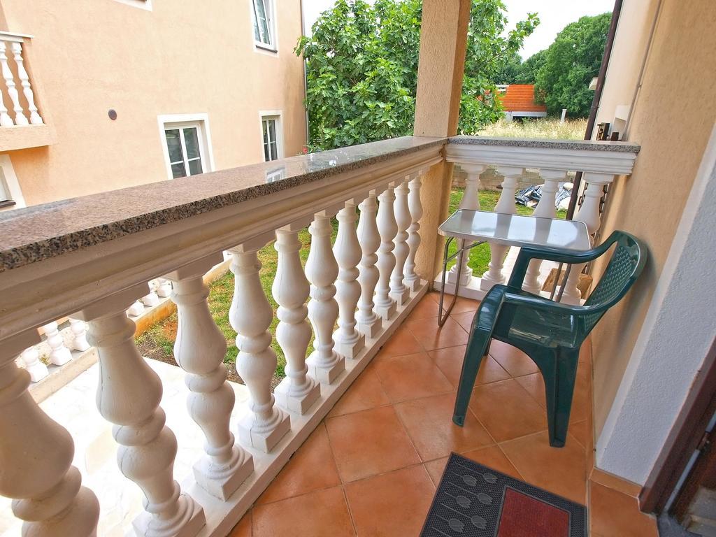 שטיניאן Apartments Durda 1390 מראה חיצוני תמונה