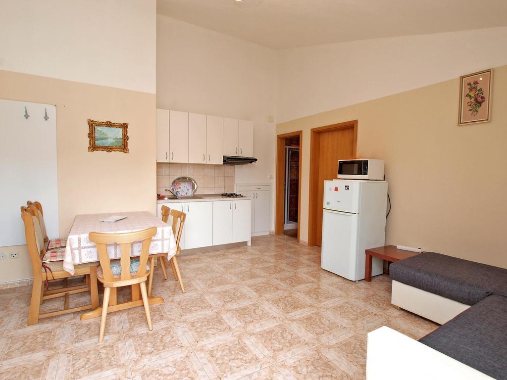 שטיניאן Apartments Durda 1390 מראה חיצוני תמונה