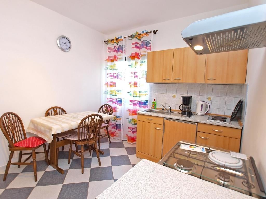 שטיניאן Apartments Durda 1390 מראה חיצוני תמונה