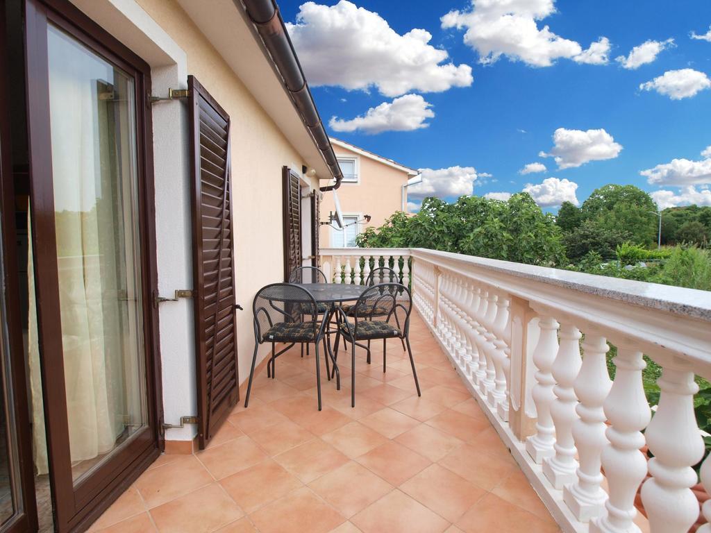 שטיניאן Apartments Durda 1390 מראה חיצוני תמונה